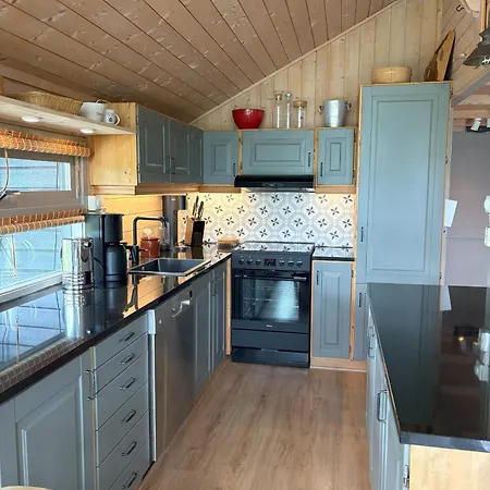 Cosy In With In-ski Out To Solheisen Tatil Evi *